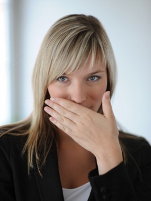 Теперь вы знаете, как устранить неприятный запах изо рта!